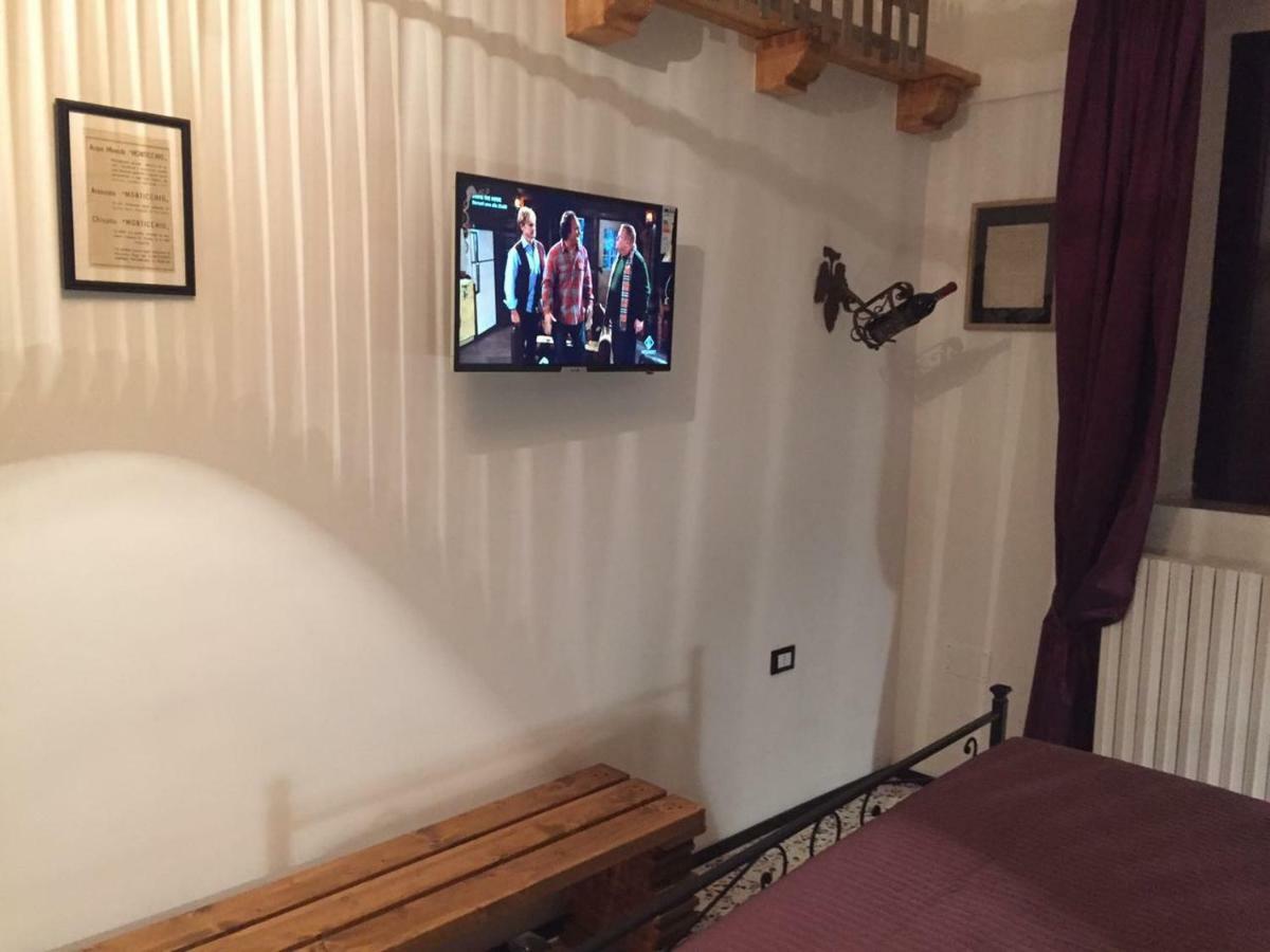 Ca' Del Borgo Hotel Venosa Bagian luar foto